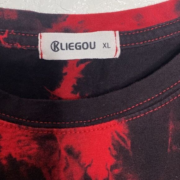 KLIEGOU Men’s Black//Red Tie Dye T Shirt with Curved Hem Size XL - Picture 2 of 4